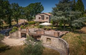 6 dormitorio finca rústica 298 m² en Avigliano Umbro, Italia. 580 000 €