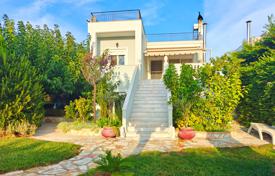 4 dormitorio casa de pueblo 200 m² en Loutraki, Grecia. 320 000 €