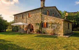 12 dormitorio villa 450 m² en Sarteano, Italia. 2 100 000 €