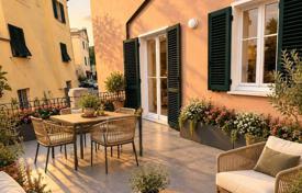 2 dormitorio piso 90 m² en Lucca, Italia. 465 000 €