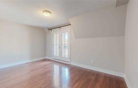 3 dormitorio adosado en North York, Canadá. C$1 781 000