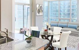 2 dormitorio piso en Yonge Street, Canadá. C$1 034 000