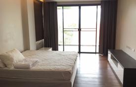 2-dormitorio apartamentos en condominio en Khlong Toei, Tailandia. $2 900  por semana
