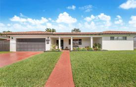 4 dormitorio casa de pueblo 362 m² en Miami, Estados Unidos. $1 050 000