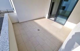 3 dormitorio piso 64 m² en Novi Vinodolski, Croacia. 236 000 €