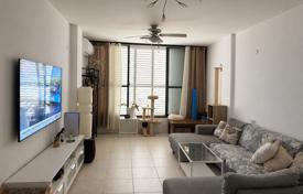 3 dormitorio piso 70 m² en Holon, Israel. $617 000