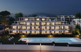 4 dormitorio piso 150 m² en Estepona, España. 799 000 €