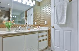 5 dormitorio piso en North York, Canadá. C$1 073 000