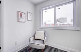 5 dormitorio casa de pueblo en Scarborough, Canadá. C$1 559 000