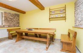 6 dormitorio casa de pueblo 199 m² en Rabac, Croacia. 700 000 €