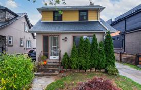 3 dormitorio casa de pueblo en Etobicoke, Canadá. C$1 451 000