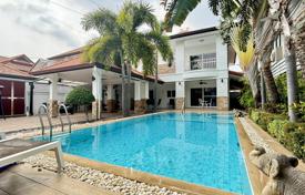3 dormitorio villa 380 m² en Pattaya, Tailandia. $462 000