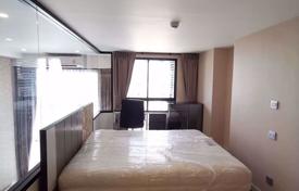 2 dormitorio piso en Sathon, Tailandia. $228 000