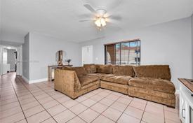 3-dormitorio apartamentos en condominio 102 m² en Hialeah, Estados Unidos. $335 000