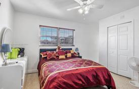 3 dormitorio casa de pueblo 117 m² en Miami, Estados Unidos. $575 000