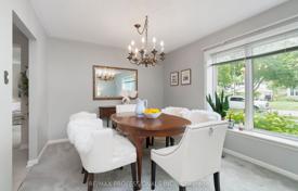 10 dormitorio casa de pueblo en North York, Canadá. C$1 680 000
