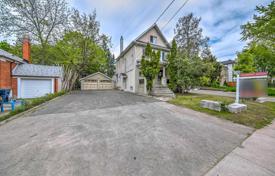 Casa de pueblo – North York, Toronto, Ontario,  Canadá. C$2 052 000