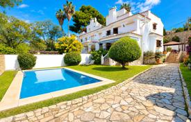 3 dormitorio villa 287 m² en Marbella, España. 945 000 €