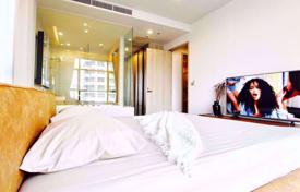 2-dormitorio apartamentos en condominio en Watthana, Tailandia. $576 000