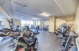6 dormitorio piso en Etobicoke, Canadá. C$762 000