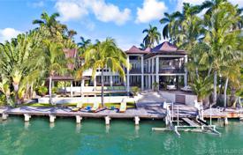 8 dormitorio villa 775 m² en Miami Beach, Estados Unidos. $13 900 000