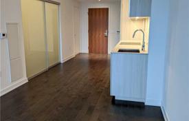 2 dormitorio piso en Queens Quay East, Canadá. C$907 000