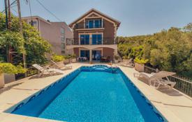 6 dormitorio chalet 220 m² en Đuraševići, Montenegro. 788 000 €
