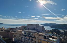 2 dormitorio piso 135 m² en Bečići, Montenegro. 460 000 €