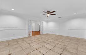 4 dormitorio casa de pueblo 285 m² en Miami, Estados Unidos. $2 500 000