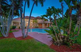 Villa – Miami, Florida, Estados Unidos. 1 823 000 €