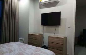 1-dormitorio apartamentos en condominio en Chatuchak, Tailandia. $164 000