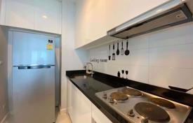 3-dormitorio apartamentos en condominio en Watthana, Tailandia. $285 000