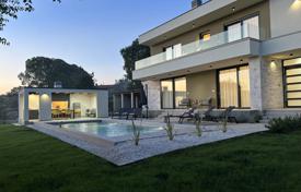 3 dormitorio casa de pueblo 208 m² en Svetvinčenat, Croacia. 950 000 €