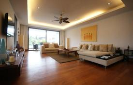 4-dormitorio apartamentos en condominio 241 m² en Sa Khu, Tailandia. $581 000