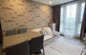 2-dormitorio apartamentos en condominio en Phra Khanong, Tailandia. $153 000