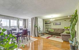 5 dormitorio piso en Etobicoke, Canadá. C$815 000