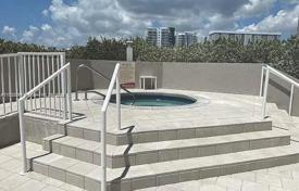Condominio – Collins Avenue, Miami, Florida,  Estados Unidos. $749 000