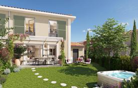 New residential complex with villas en Cogolin, Francia. de 483 000 €