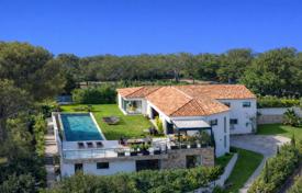 7 dormitorio villa en La Croix-Valmer, Francia. 11 000 €  por semana