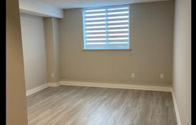 5 dormitorio piso en Scarborough, Canadá. C$771 000