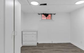 12 dormitorio casa de pueblo en North York, Canadá. C$2 273 000