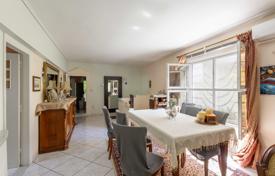 3 dormitorio piso 150 m² en Atenas, Grecia. 330 000 €