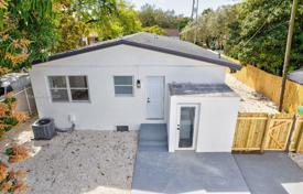 Casa de pueblo – Coral Gables, Florida, Estados Unidos. $749 000