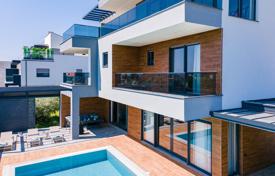 4 dormitorio casa de pueblo 400 m² en Fažana, Croacia. 2 400 000 €