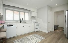 8 dormitorio casa de pueblo en North York, Canadá. C$1 869 000