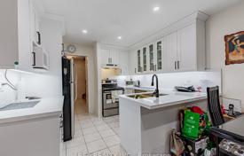 11 dormitorio casa de pueblo en Scarborough, Canadá. C$1 879 000