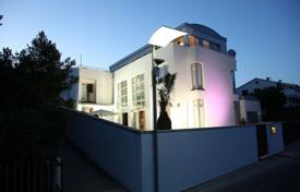 4 dormitorio casa de pueblo 250 m² en Medulin, Croacia. Price on request