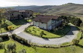 Villa – Asciano, Toscana, Italia. 700 000 €