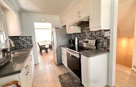 8 dormitorio casa de pueblo en Scarborough, Canadá. C$1 746 000