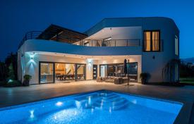 7 dormitorio casa de pueblo 487 m² en Juršići, Croacia. 2 100 000 €